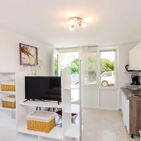 Apartment Plavac Mali
